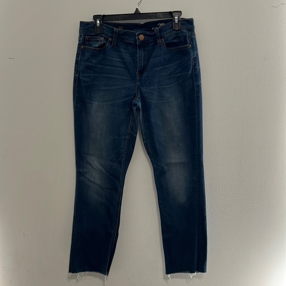 J Crew Reid Straight Stretchy Jeans w/ Dark Wash and Raw Hem Size 29 - Picture 1 of 11